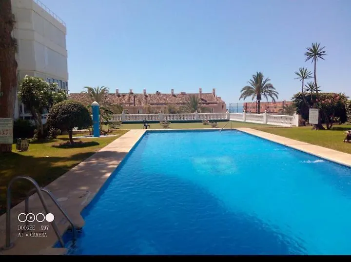 Los Cisnes Beach Studio 100M Playa Apartment Benalmadena 0*,